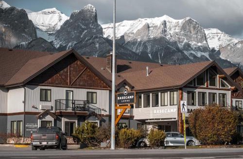 Canmore Hotel | Basecamp Lodge Canmore