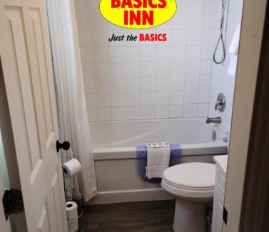 Truro Hotel | BASICS Inn