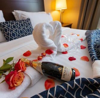 Courtenay Hotel | Bayview Hotel