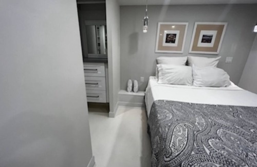 The Beaches House | Be at the Beach! Beautiful Summers Steps to the Water