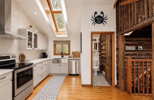 Meaford Cabin | Beachfront Cabin/Georgian Bay Sunsets/Family/25 minutes to all ski hills