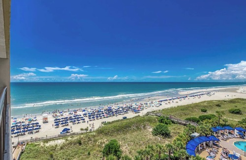 Windy Hill Hotel | Beachfront Villa | Pool & Lazy River | Direct Beach Access