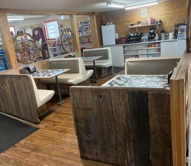 Mountain View Hotel | Bear Country Inn and Suites