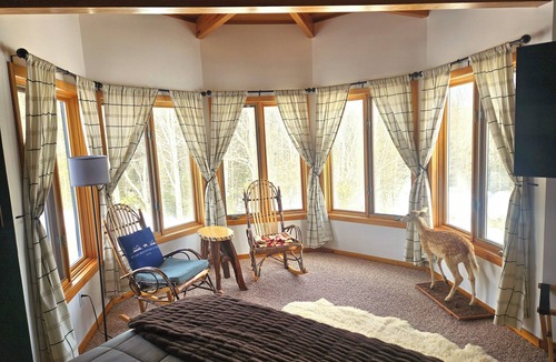 Robbinston House | Bear Mountain Lodge