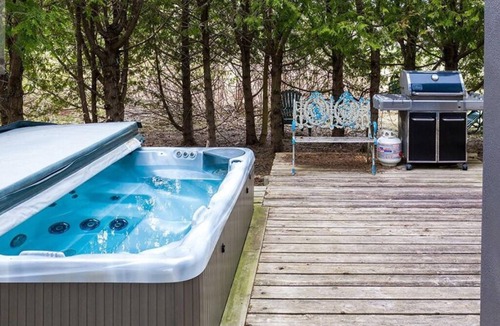 Glen Huron Ski Chalet | Beautiful 4 Bedroom Chalet in Collingwood/clearview/blue Mountains
