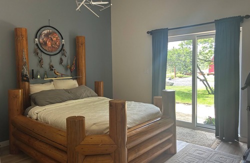 Cooks Creek House | Beautiful 7 Bedroom Home w/AC