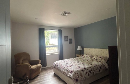 Cooks Creek House | Beautiful 7 Bedroom Home w/AC