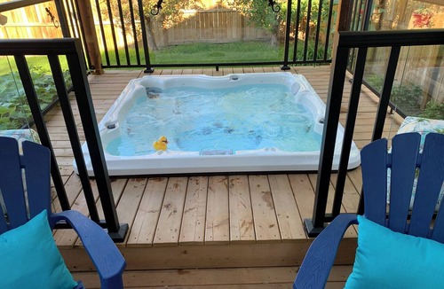 Southeast Calgary House | Beautiful and Spacious Home w/Huge Yard in Quiet Family Cul‑de‑Sac