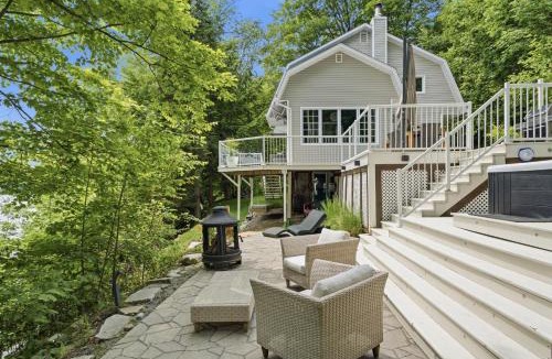 Stanstead Township Ski Chalet | Beautiful Chalet Magog