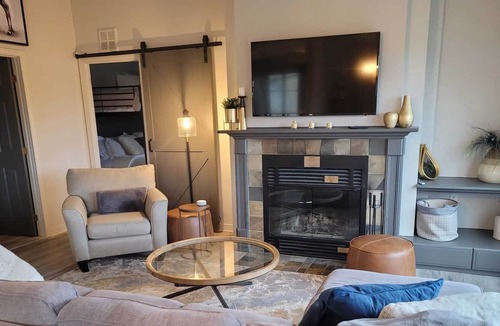 Mont-Tremblant Pedestrian Village Condo | Beautiful, convenient 2bed condo; Heart of Tremblant village, ski-in/ski-out!