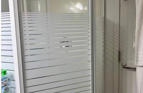 Wynyard Apartment | Beautiful corporate apartment with AC in vibrant Wynyard sleep upto 6 people