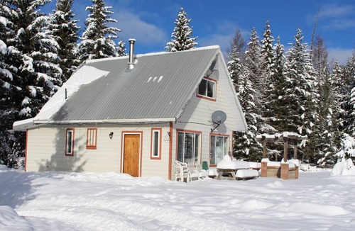 Osoyoos Cabin | Beautiful Cozy Cabin close to Mount Baldy and Osoyoos BC