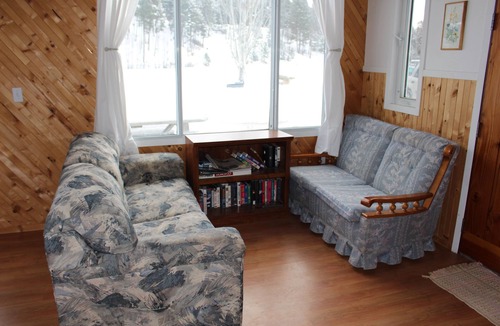 Osoyoos Cabin | Beautiful Cozy Cabin close to Mount Baldy and Osoyoos BC