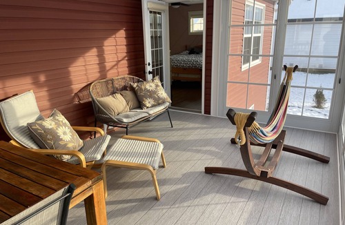 Cornwall House | Beautiful home with enclosed sunroom