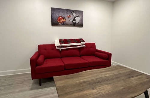 Mont-Tremblant Cottage | Beautiful House in mont tremblant,ski hills, You will feel like you’re at home.
