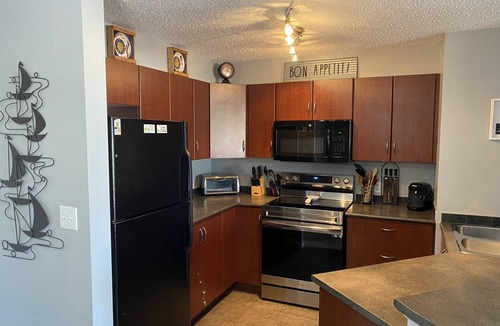 Invermere Condo | BEAUTIFUL LAKESIDE CONDO PERFECT FOR FAMILIES