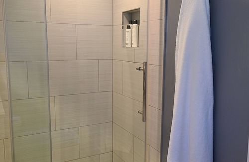 Regional District of Nanaimo House | Beautiful New Suite in Nanaimo