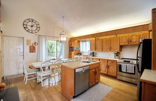 Sylvan Lake House | Beautiful Sylvan Lake waterfront property with unobstructed beach access.