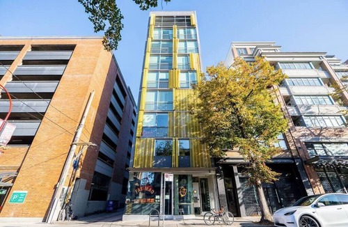 Chinatown Apartment | Beautiful Unit in Downtown Vancouver