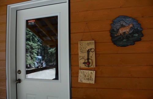 Fawcett Cabin | Beautiful Wilderness Retreat Cabin 1.5 hours north of Edmonton!