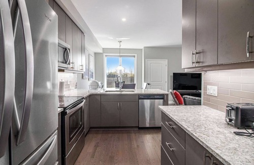 Leitrim Apartment | Beautifully Furnished 3-Bedroom Home
