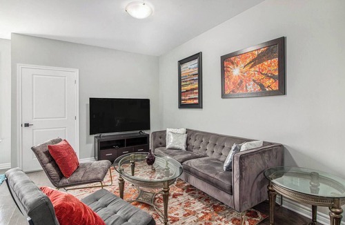 Leitrim Apartment | Beautifully Furnished 3-Bedroom Home