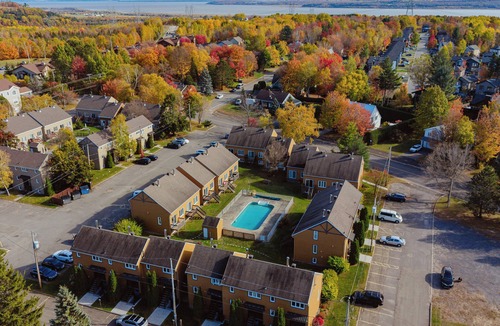 Beaupre Condo | BELANSKI | Luxury Condo - Price per season