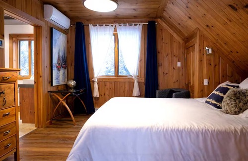Les Pays-d'en-Haut Regional County Municipality Cabin | Belvedere sur le Lac Lodge - Spa - Serenity - Family & Friends