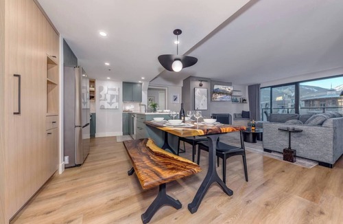 Whistler Village Apartment | Best Location! Gorgeous & Spacious 2BD with Views