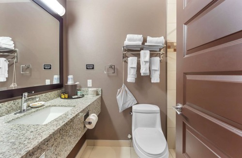 Fox Creek Hotel | Best Western Plus Fox Creek