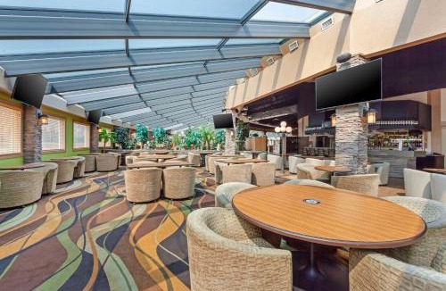 High Level Hotel | Best Western PLUS Mirage Hotel and Resort