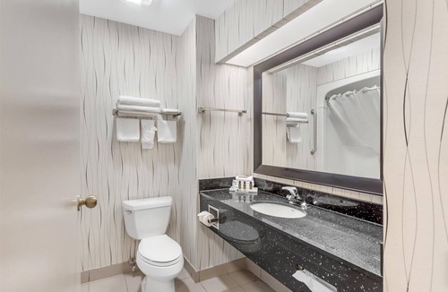 Airport Corporate Hotel | Best Western Plus Travel Hotel Toronto Airport