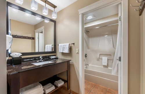 Sicamous Hotel | Best Western Sicamous Inn