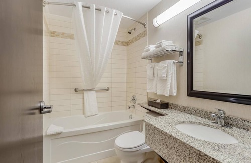Wainwright Hotel | Best Western Wainwright Inn & Suites