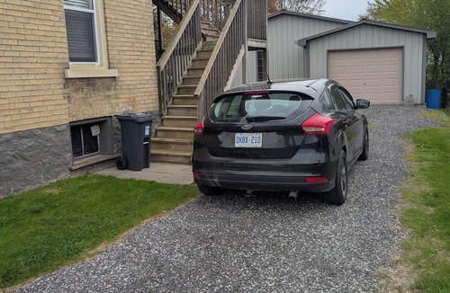 Belmont Apartment | Between the 401 and St Thomas