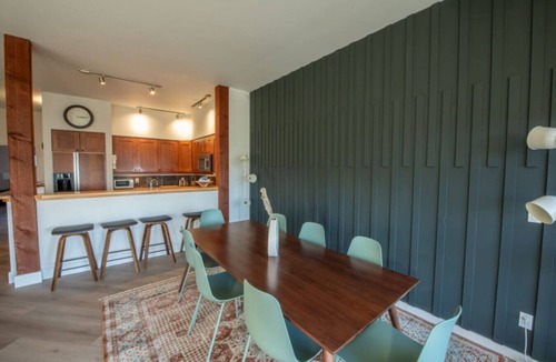 Ucluelet Condo | Big Beach Escape – Oceanview Walk to Trail Fireplace