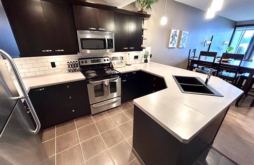 Scotch Creek Condo | Bigfoot's Beach Retreat - Shuswap Vacation & Sledding Destination