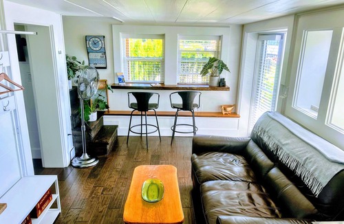 Granthams Landing Bed & Breakfast | Bill's Landing Luxury Suite with private Hot Tub