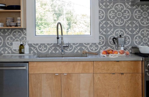 Okanagan-Similkameen House | Birchblock Vineyard Farmhouse