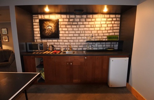Prince Rupert House | Black Rooster Guesthouse
