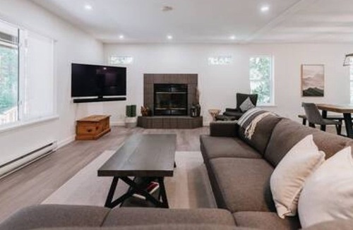 Halfmoon Bay House | Blue Heron House - Two Bedroom House, Sleeps 4