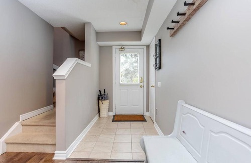 The Blue Mountains House | Blue Mountain 3BR, Sierra Lane Condo