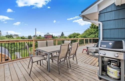 Blue Rocks House | Blue Rocks Ocean Bliss for 10