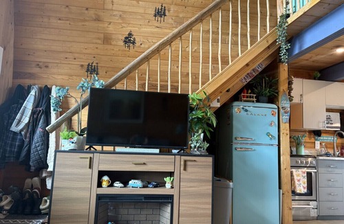 Idabel Lake Cabin | Blue Sky Cabin on Lake!