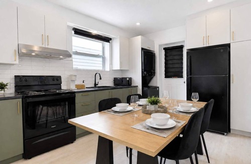 Maizerets Apartment | Boho Brand New Near Everything + Parking + AC | U7