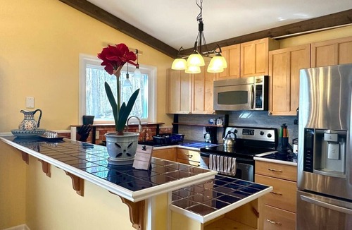 Chapel Hill House | Boulder Oaks Getaway