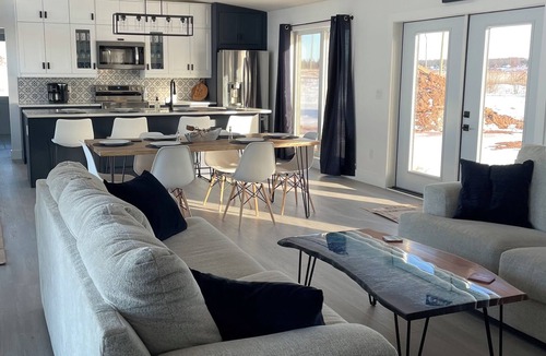 Port Howe House | Brand new 6 person ocean front bungalow