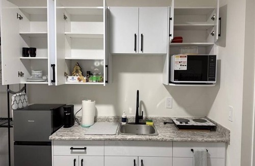 Saskatoon Apartment | Brand‑New Executive Studio - Perfect for Business Trips or Couples Getaway