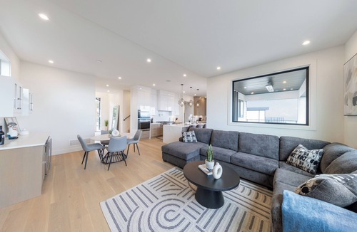 Bear Mountain Resort House | Brand New Luxury 4BR House at Bear Mountain