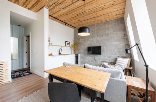 North End Hotel | Brewery Park 2302 - Stylish Contemporary Suite